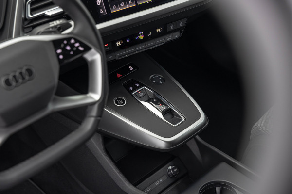 Audi Q4 e-tron 40 Launch edition Advanced Plus 77 KW Sonos Warmtepomp 20'' Matrix