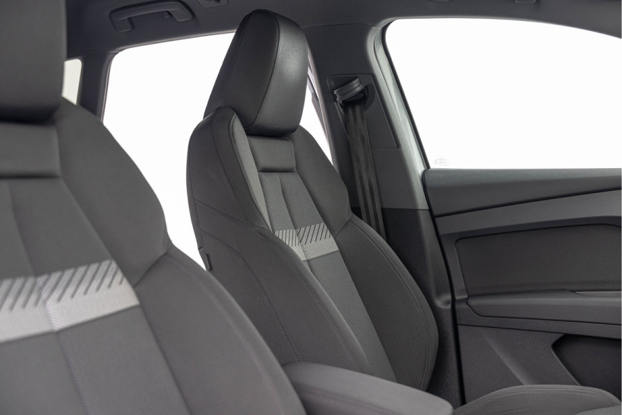 Audi Q4 e-tron 40 Launch edition Advanced Plus 77 KW Sonos Warmtepomp 20'' Matrix