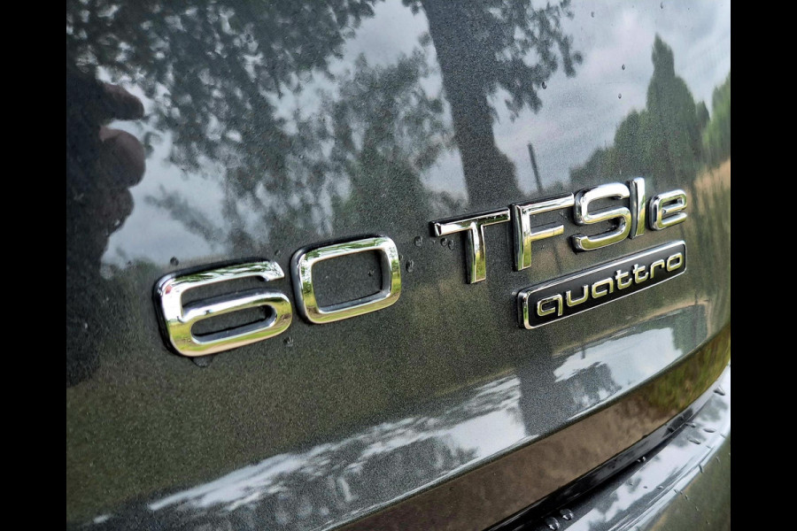 Audi Q7 60 TFSI e quattro Competition . Head-up . Sportstoelen. Panodak