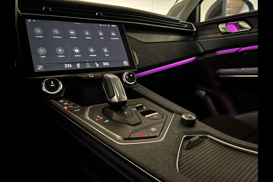 Lynk & Co 01 1.5 Plug-in Black Edition Sfeerver. Pano NAP