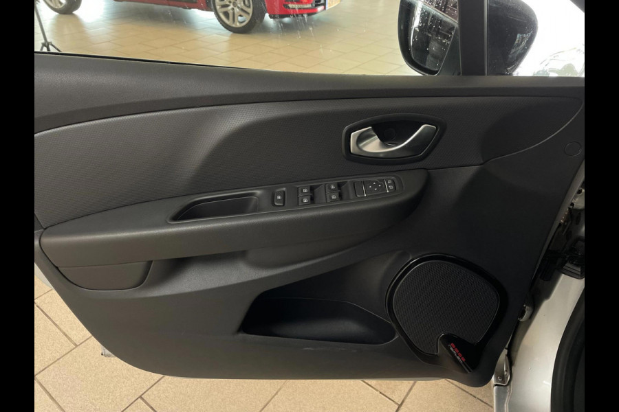 Renault Clio 0.9 TCe Limited Edition AIRCO CRUISE KEYLESS ENTRY ELEK RAMEN CENT VERG VELGEN NIEUWSTAAT