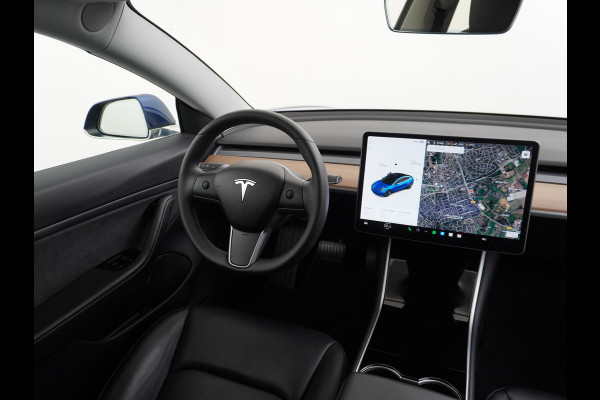 Tesla Model 3 Long Range AWD 75kWh 463PK FSD-3 Computer Premium Audio 4wd AutoPilot Panoramadak Camera's Leer Adaptive-Cruise-Control+Stop&Go  Stoel en achterbank verwarming Electr.Stoelen+Memory+Easy-Entry WiFi 1e Eigenaar Org. Nederlandse Auto Garantie op Accu/Motor tot 18-09-2027/192.000km