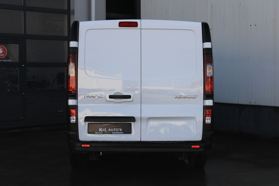 Renault Trafic 2.0 dCi 110 T27 L1H1 Générique