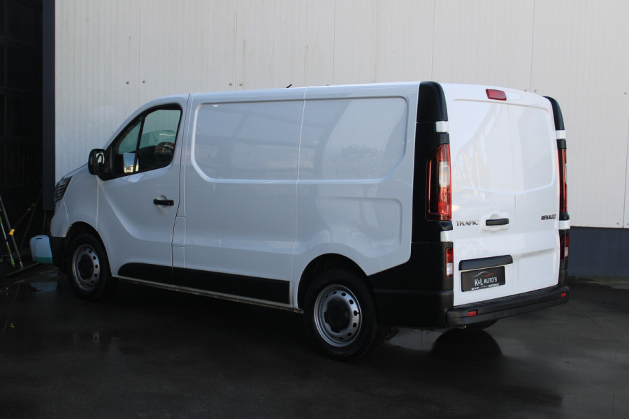Renault Trafic 2.0 dCi 110 T27 L1H1 Générique