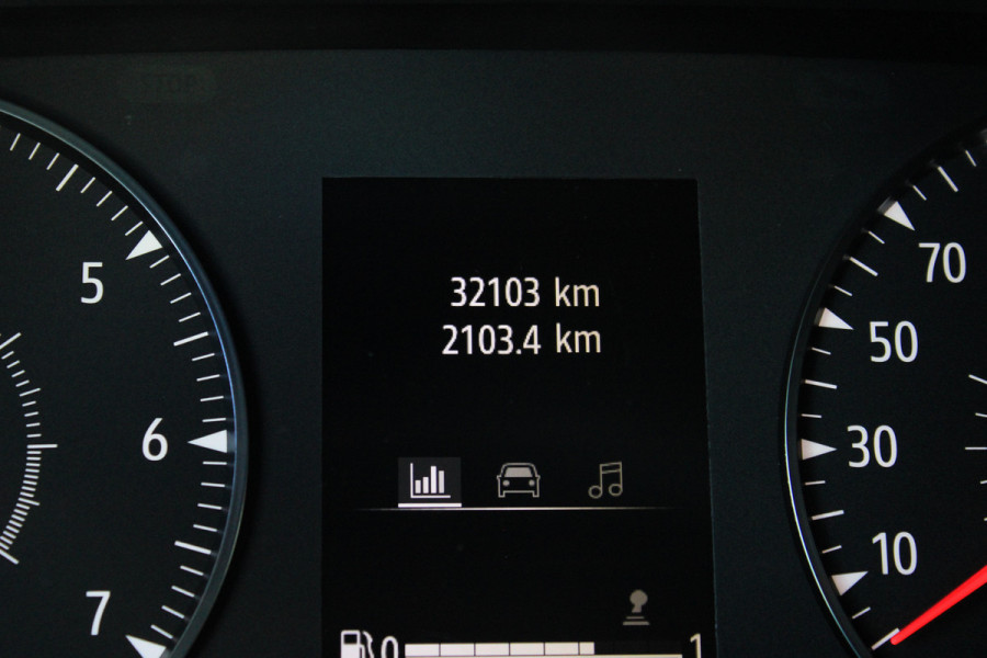 Renault Trafic 2.0 dCi 110 T27 L1H1 Générique