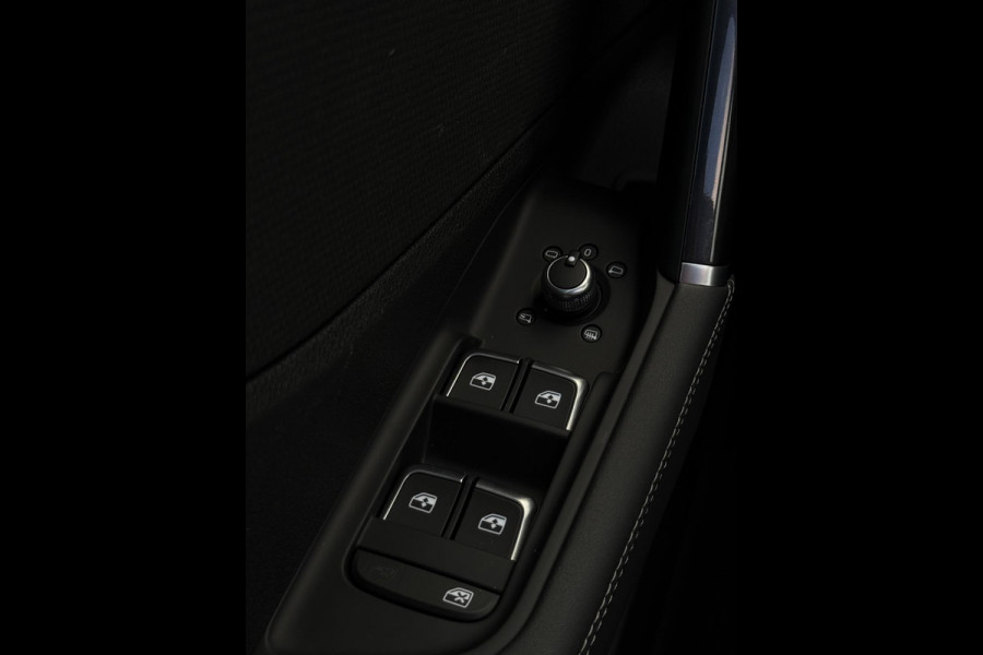 Audi Q2 40 TFSI Quattro 3x S-Line Panorama Trekhaak