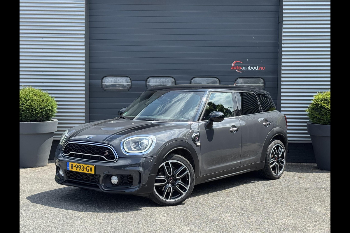 MINI Countryman 2.0 Cooper S Chili JCW | Navigatie | Cruise Control | Parkeersensoren | 19 Inch Lichtmetalen Velgen | MINI Countryman 2.0 Cooper S Chili JCW | Navigatie | Cruise Control | Parkeersensoren | 19 Inch Lichtmetalen Velgen |
