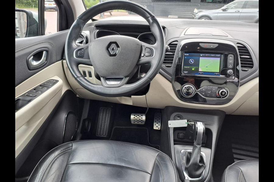 Renault Captur 1.2 TCe Initiale Paris | Automaat | Trekhaak | Stoelverwarming | Twotone | Leder |