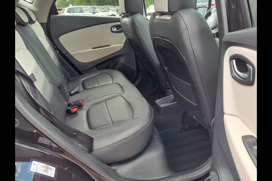 Renault Captur 1.2 TCe Initiale Paris | Automaat | Trekhaak | Stoelverwarming | Twotone | Leder |