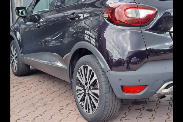 Renault Captur 1.2 TCe Initiale Paris | Automaat | Trekhaak | Stoelverwarming | Twotone | Leder |