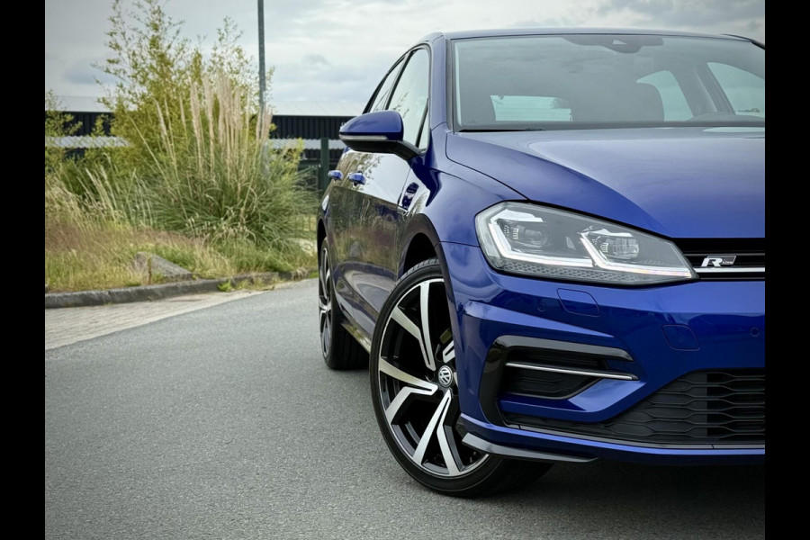 Volkswagen Golf 1.0 TSI R-Line DSG Virtual cockpit|Stoelverwarming|Apple Carplay|PDC|LED