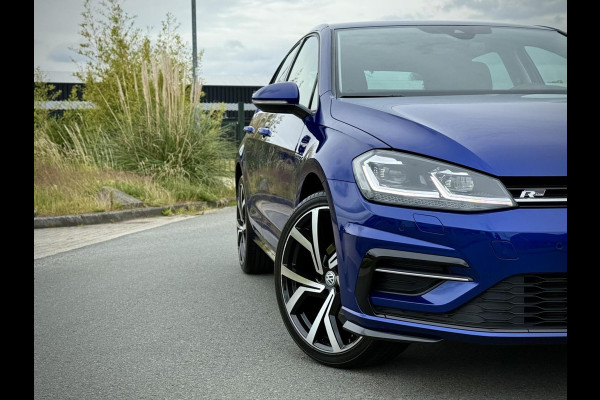 Volkswagen Golf 1.0 TSI R-Line DSG Virtual cockpit|Stoelverwarming|Apple Carplay|PDC|LED