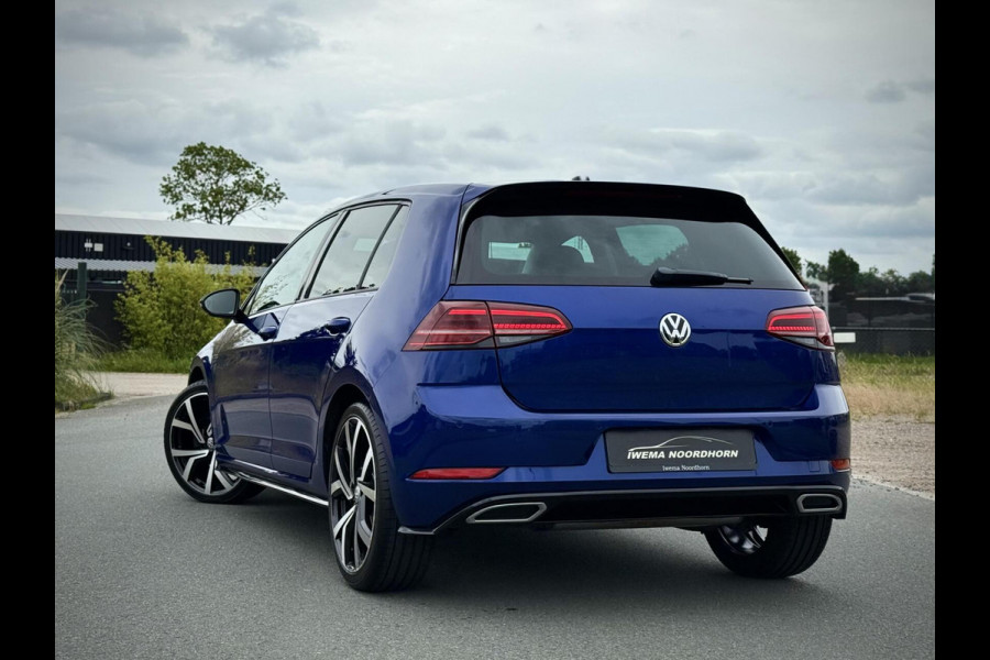 Volkswagen Golf 1.0 TSI R-Line DSG Virtual cockpit|Stoelverwarming|Apple Carplay|PDC|LED