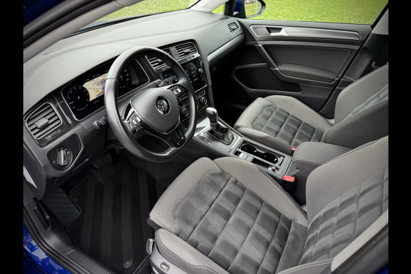 Volkswagen Golf 1.0 TSI R-Line DSG Virtual cockpit|Stoelverwarming|Apple Carplay|PDC|LED