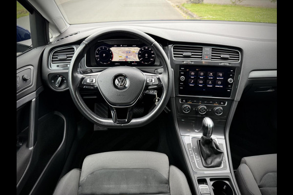 Volkswagen Golf 1.0 TSI R-Line DSG Virtual cockpit|Stoelverwarming|Apple Carplay|PDC|LED