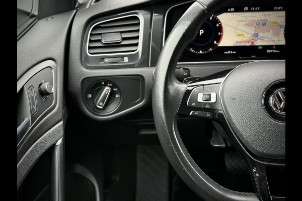 Volkswagen Golf 1.0 TSI R-Line DSG Virtual cockpit|Stoelverwarming|Apple Carplay|PDC|LED