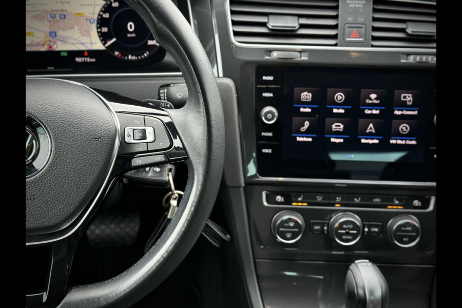 Volkswagen Golf 1.0 TSI R-Line DSG Virtual cockpit|Stoelverwarming|Apple Carplay|PDC|LED
