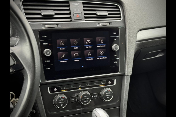 Volkswagen Golf 1.0 TSI R-Line DSG Virtual cockpit|Stoelverwarming|Apple Carplay|PDC|LED