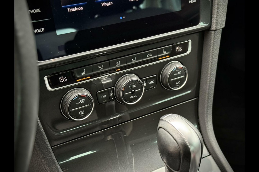 Volkswagen Golf 1.0 TSI R-Line DSG Virtual cockpit|Stoelverwarming|Apple Carplay|PDC|LED