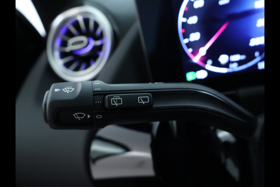 Mercedes-Benz GLA 250 e AMG Face Lift Plug-In Hybride | AMG Line Advanced Plus | 20 Inch AMG Velgen | Stuur en Stoelverwarming | Inclusief 24 maanden Mercedes-Benz Certified garantie voor Europa.