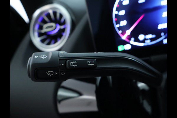Mercedes-Benz GLA 250 e AMG Face Lift Plug-In Hybride | AMG Line Advanced Plus | 20 Inch AMG Velgen | Stuur en Stoelverwarming | Inclusief 24 maanden Mercedes-Benz Certified garantie voor Europa.