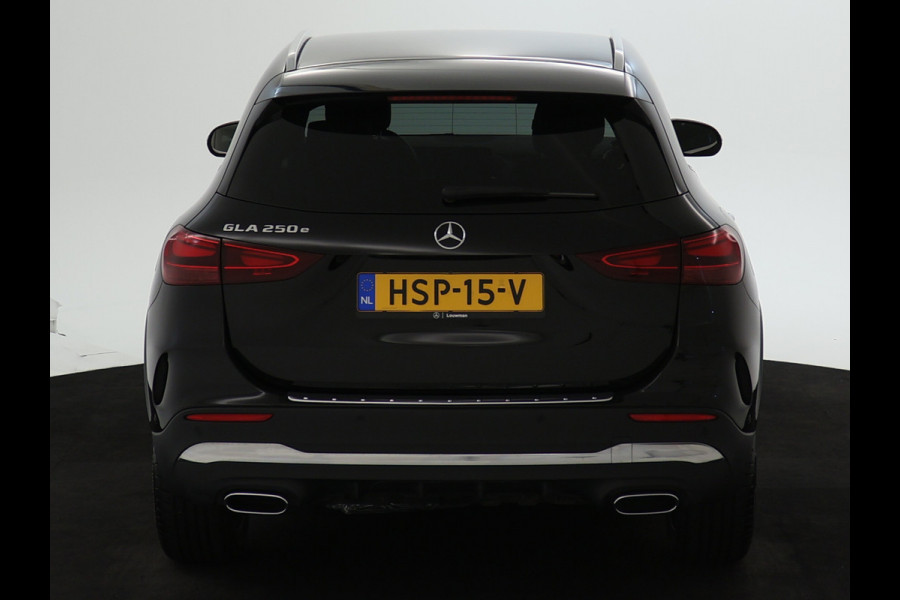 Mercedes-Benz GLA 250 e AMG Face Lift Plug-In Hybride | AMG Line Advanced Plus | 20 Inch AMG Velgen | Stuur en Stoelverwarming | Inclusief 24 maanden Mercedes-Benz Certified garantie voor Europa.