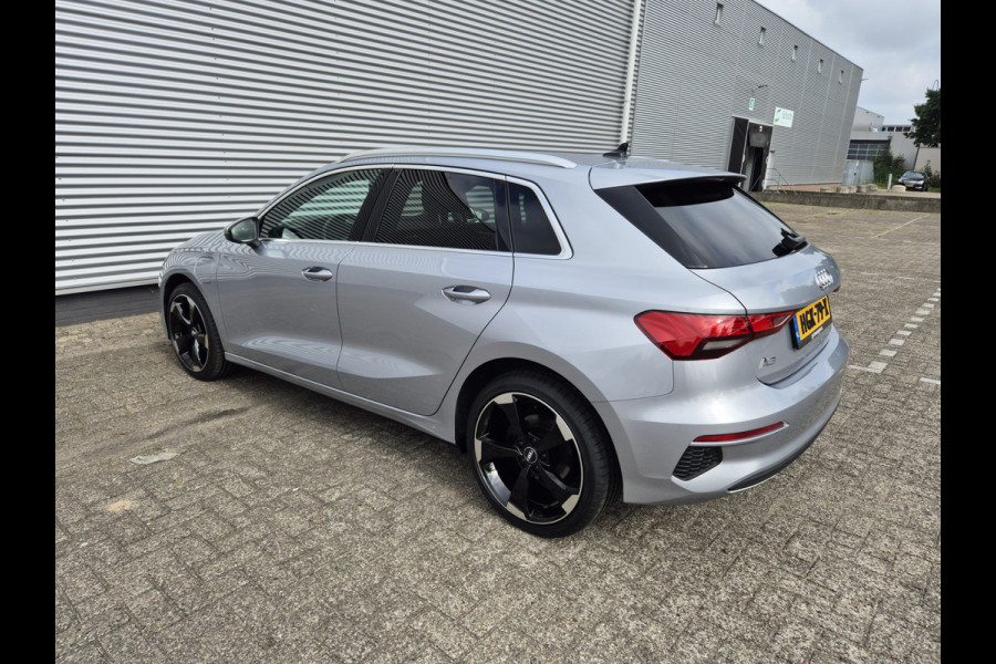 Audi A3 Sportback 40 TFSI e Business edition Automaat,virtueel dashbord, airco,cruise,navigatie,stoelverwarming,parkeersensoren,