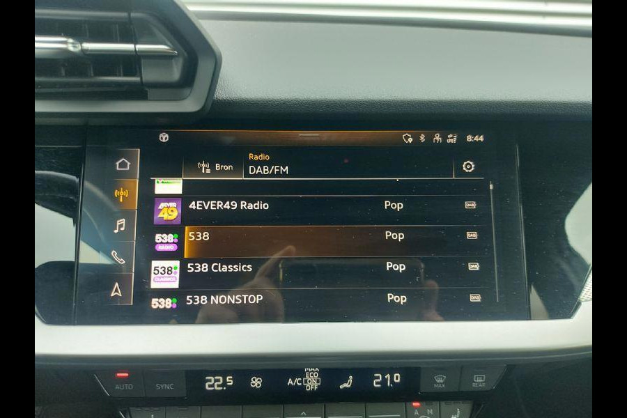 Audi A3 Sportback 40 TFSI e Business edition Automaat,virtueel dashbord, airco,cruise,navigatie,stoelverwarming,parkeersensoren,