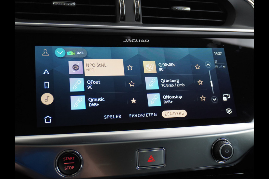 Jaguar I-PACE EV400 PK HSE Luchtvering Pano-Dak Matrix LED € 101K-nieuw! Lmv 22" Stoel- Leer+Elektr+Geheugen Apple Carplay Camera DAB Voicecom Meridian™ Surround 825Watt Dual-Ecc achter ! Driver-Assistance-Pack AEB DodehoekDetector ASR Hill-Hold Roll-Stability Control Verkeersborddetectie vermoeidheidsherkenning UitparkeerWaarsch. Orig. NLse auto 4,8sec 0-100 11KW laden thuis ! Snelladen tot 104kw DC 696Nm koppel ! 90kwh accu  Slechts 20.500 km.