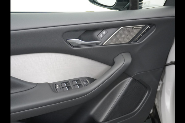 Jaguar I-PACE EV400 PK HSE Luchtvering Pano-Dak Matrix LED € 101K-nieuw! Lmv 22" Stoel- Leer+Elektr+Geheugen Apple Carplay Camera DAB Voicecom Meridian™ Surround 825Watt Dual-Ecc achter ! Driver-Assistance-Pack AEB DodehoekDetector ASR Hill-Hold Roll-Stability Control Verkeersborddetectie vermoeidheidsherkenning UitparkeerWaarsch. Orig. NLse auto 4,8sec 0-100 11KW laden thuis ! Snelladen tot 104kw DC 696Nm koppel ! 90kwh accu  Slechts 20.500 km.