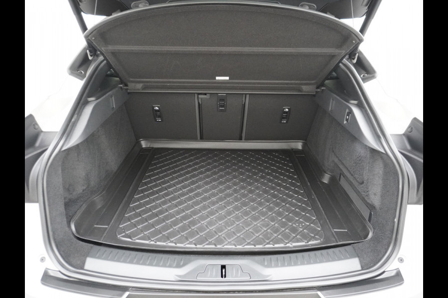 Jaguar I-PACE EV400 PK HSE Luchtvering Pano-Dak Matrix LED € 101K-nieuw! Lmv 22" Stoel- Leer+Elektr+Geheugen Apple Carplay Camera DAB Voicecom Meridian™ Surround 825Watt Dual-Ecc achter ! Driver-Assistance-Pack AEB DodehoekDetector ASR Hill-Hold Roll-Stability Control Verkeersborddetectie vermoeidheidsherkenning UitparkeerWaarsch. Orig. NLse auto 4,8sec 0-100 11KW laden thuis ! Snelladen tot 104kw DC 696Nm koppel ! 90kwh accu  Slechts 20.500 km.