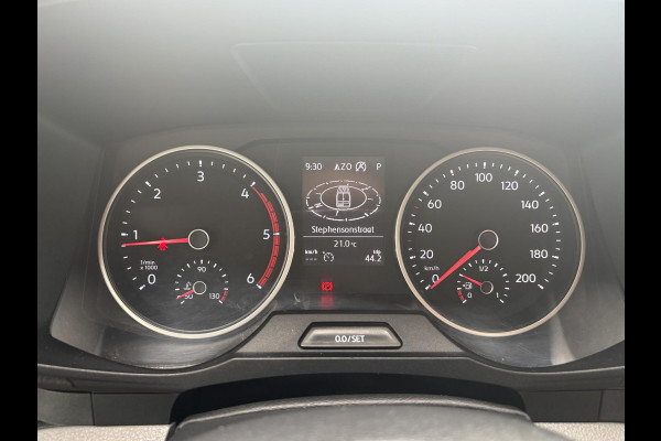 Volkswagen Crafter 35 2.0 TDI L4H3*AUTOM.*NAVI*A/C*3PERS*CARPLAY