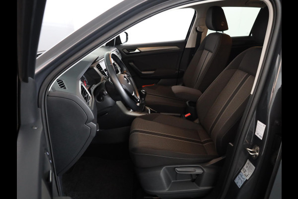Volkswagen T-Roc 1.0 TSI Style 110 pk | Navigatie | Parkeersensoren | Adaptieve cruise control | Apple Carplay/Android Auto |