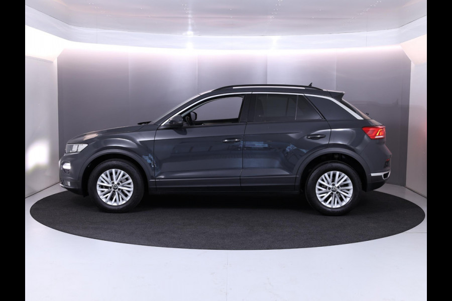 Volkswagen T-Roc 1.0 TSI Style 110 pk | Navigatie | Parkeersensoren | Adaptieve cruise control | Apple Carplay/Android Auto |