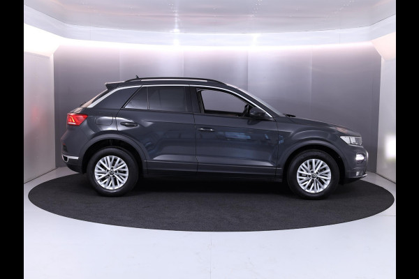 Volkswagen T-Roc 1.0 TSI Style 110 pk | Navigatie | Parkeersensoren | Adaptieve cruise control | Apple Carplay/Android Auto |