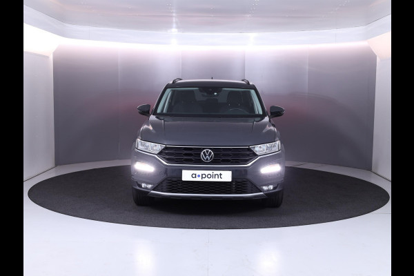 Volkswagen T-Roc 1.0 TSI Style 110 pk | Navigatie | Parkeersensoren | Adaptieve cruise control | Apple Carplay/Android Auto |