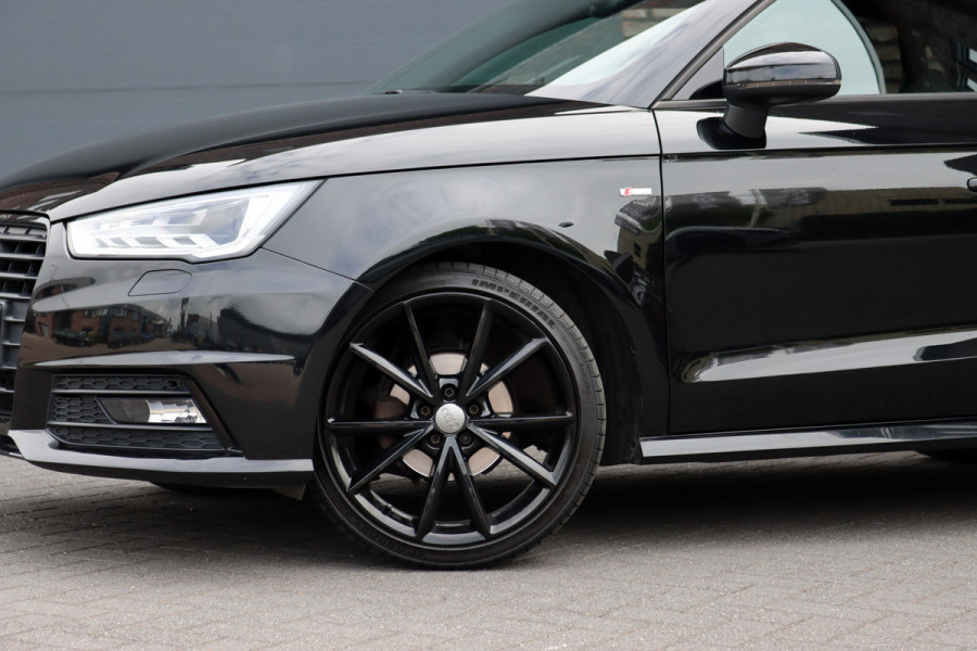 Audi A1 Sportback 1.0 TFSI Sport S line Edition | Automaat | Stoelverwarming | Privacy Glas | Bi-xenon | 18'' inch | Licht- en regensensor |