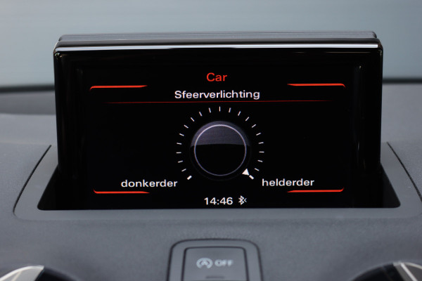 Audi A1 Sportback 1.0 TFSI Sport S line Edition | Automaat | Stoelverwarming | Privacy Glas | Bi-xenon | 18'' inch | Licht- en regensensor |