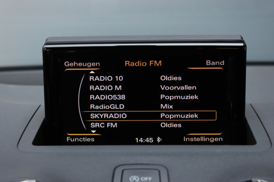 Audi A1 Sportback 1.0 TFSI Sport S line Edition | Automaat | Stoelverwarming | Privacy Glas | Bi-xenon | 18'' inch | Licht- en regensensor |