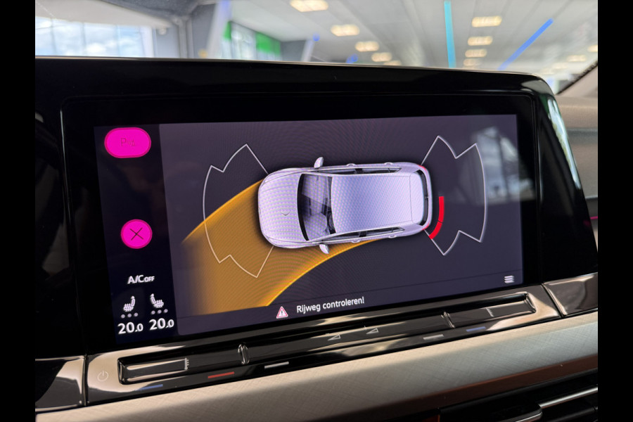 Volkswagen Golf 1.5 TSI Highline Business R 150pk Panorama Navigatie Sfeerverliching DAB+ Apple Carplay Cruise Control 17LMV
