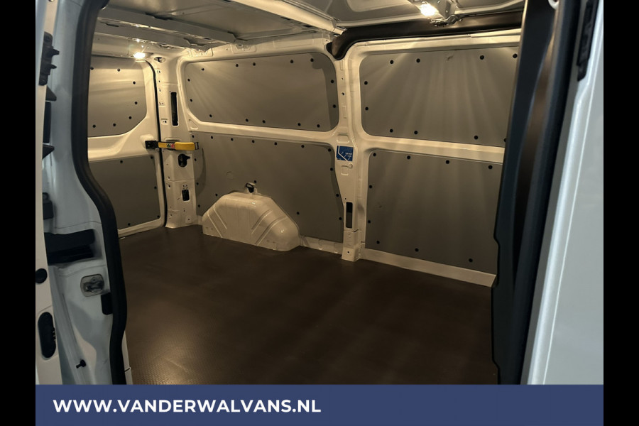 Ford Transit Custom 2.0 TDCI L2H1 Euro6 Airco | Camera | Navigatie | LED | Apple Carplay | Cruisecontrol Android Auto, Verwarmde voorruit, Parkeersensoren, Bijrijdersbank, 2670kg trekvermogen