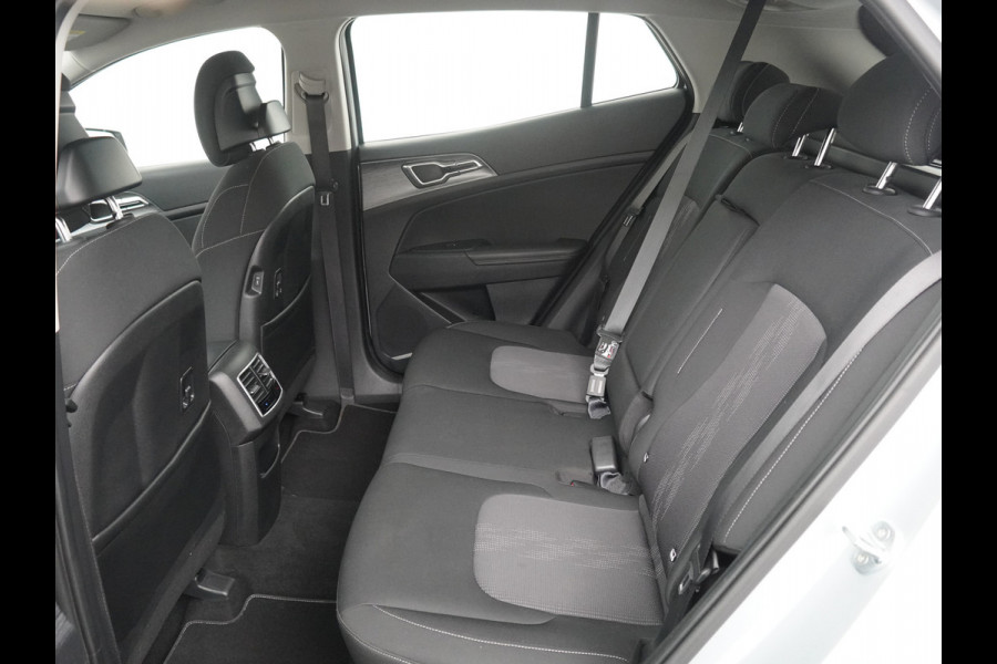 Kia Sportage 1.6 T-GDi MHEV DynamicLine Apple Carplay/Android Auto - Cruise Control - Navigatie - Trekhaak Fabriekgarantie tot 07-2029