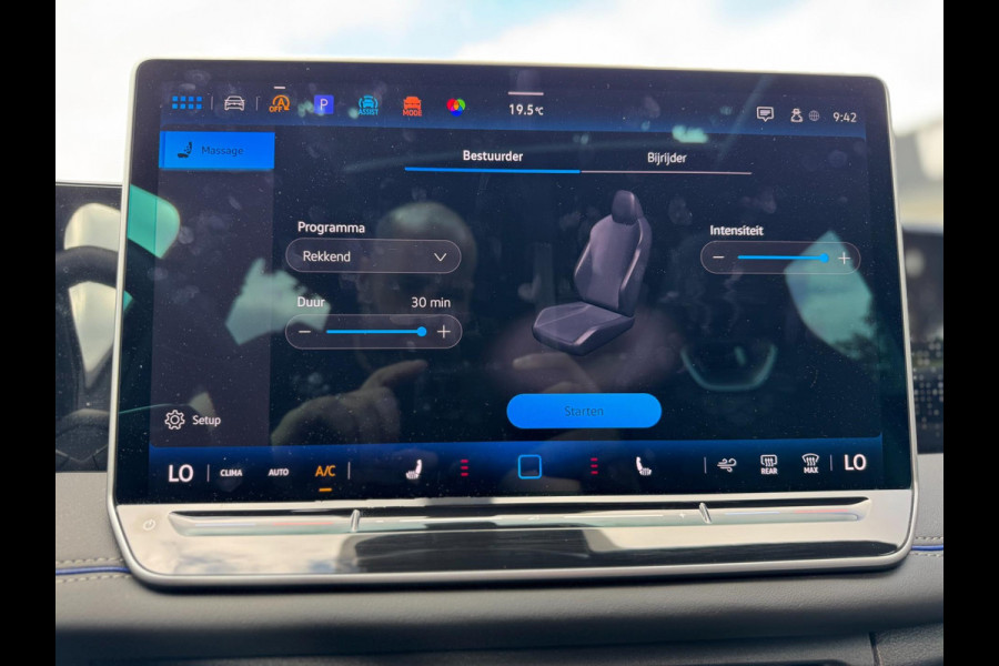 Volkswagen Tiguan 1.5 eTSI R-Line HeadUp Black pakket Pano H&K Trekhaak