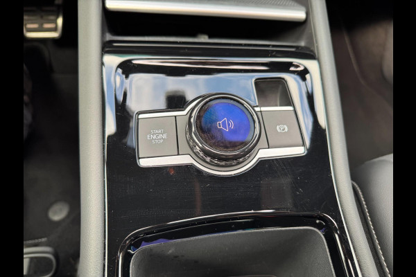 Volkswagen Tiguan 1.5 eTSI R-Line HeadUp Black pakket Pano H&K Trekhaak