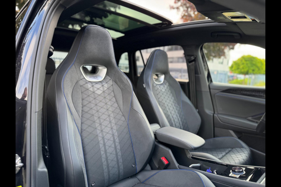 Volkswagen Tiguan 1.5 eTSI R-Line HeadUp Black pakket Pano H&K Trekhaak