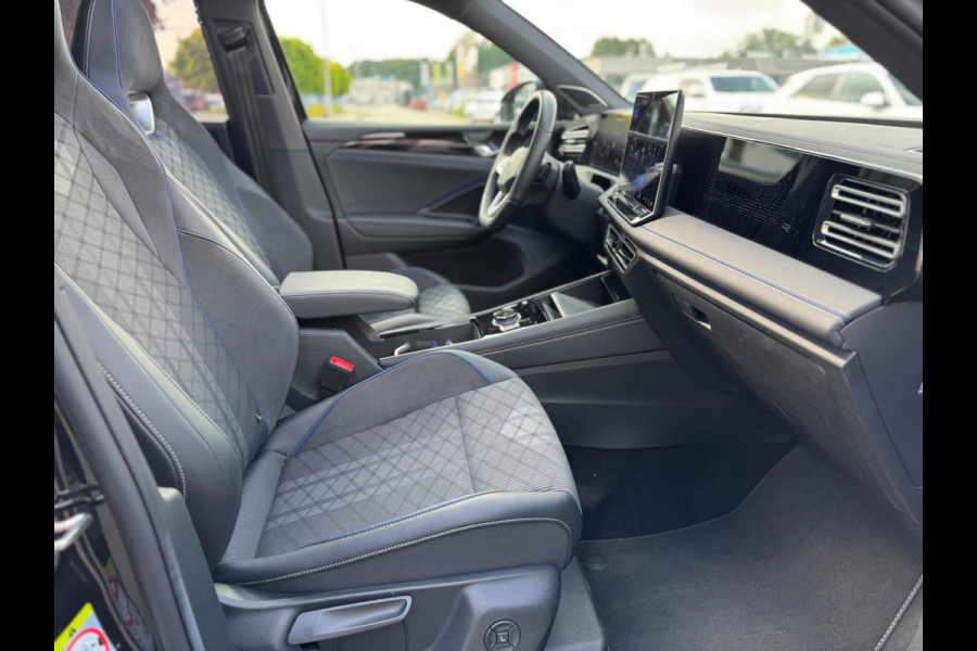 Volkswagen Tiguan 1.5 eTSI R-Line HeadUp Black pakket Pano H&K Trekhaak