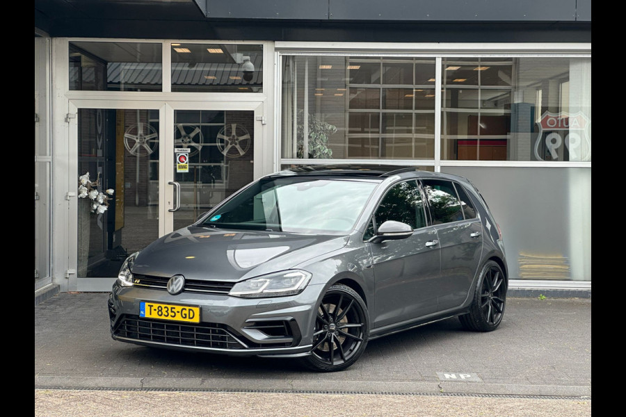Volkswagen Golf 7.5 2.0 TSI 4Motion R PANO / DCC / DYN AUDIO / VIRTUAL / CARBON / VOL !!!