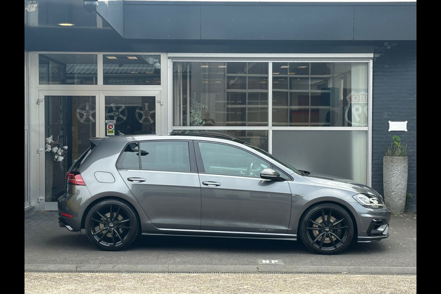 Volkswagen Golf 7.5 2.0 TSI 4Motion R PANO / DCC / DYN AUDIO / VIRTUAL / CARBON / VOL !!!