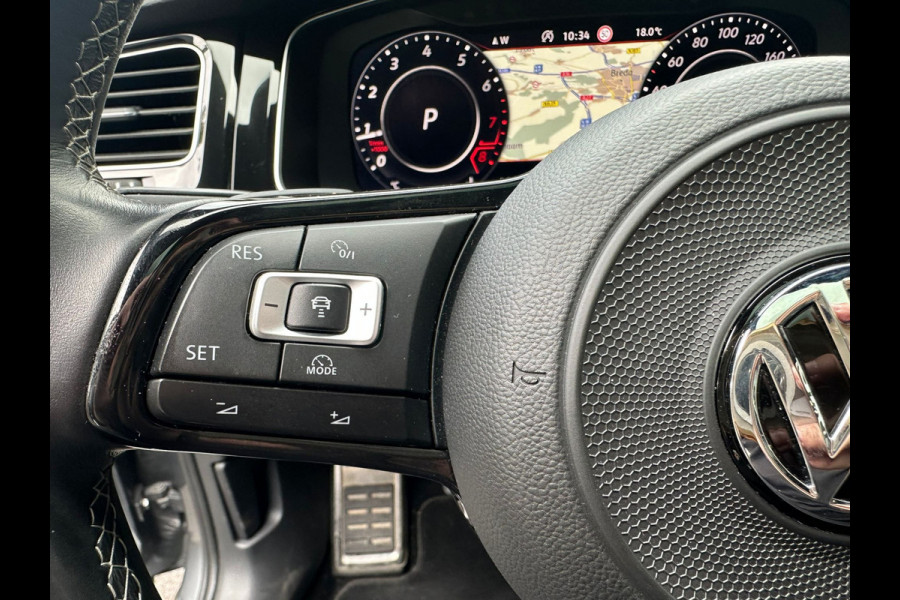 Volkswagen Golf 7.5 2.0 TSI 4Motion R PANO / DCC / DYN AUDIO / VIRTUAL / CARBON / VOL !!!