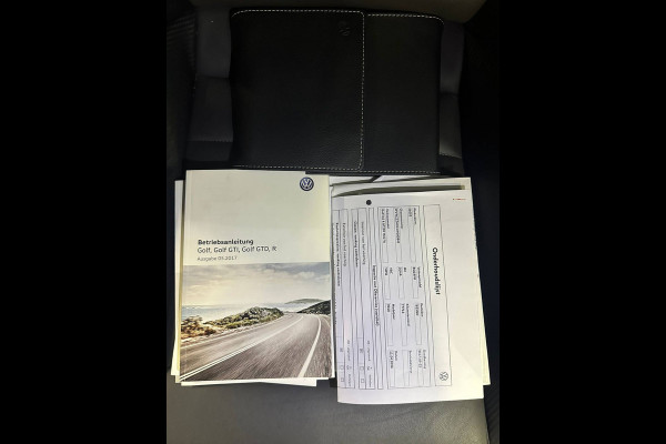 Volkswagen Golf 7.5 2.0 TSI 4Motion R PANO / DCC / DYN AUDIO / VIRTUAL / CARBON / VOL !!!